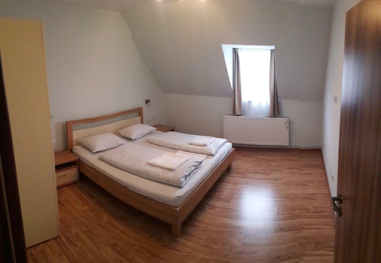 Theresia Apartment Sibiu Luaran gambar