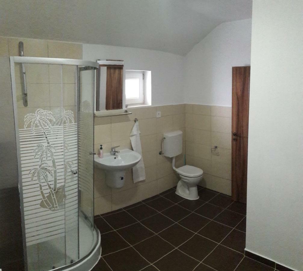 Theresia Apartment Sibiu Luaran gambar