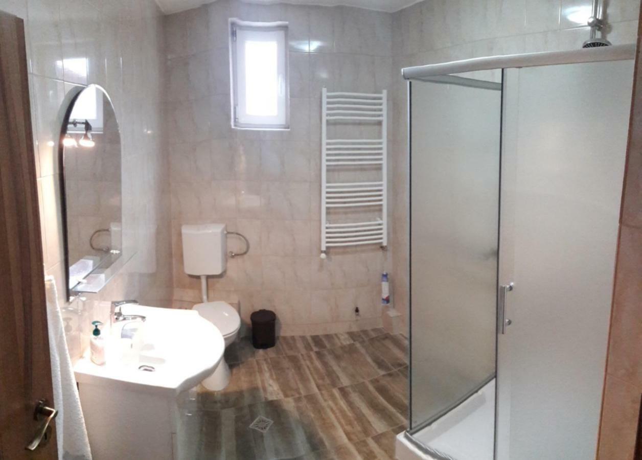 Theresia Apartment Sibiu Luaran gambar